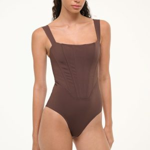 ADELAIDE ONE PIECE  DARK CHOCOLATE
